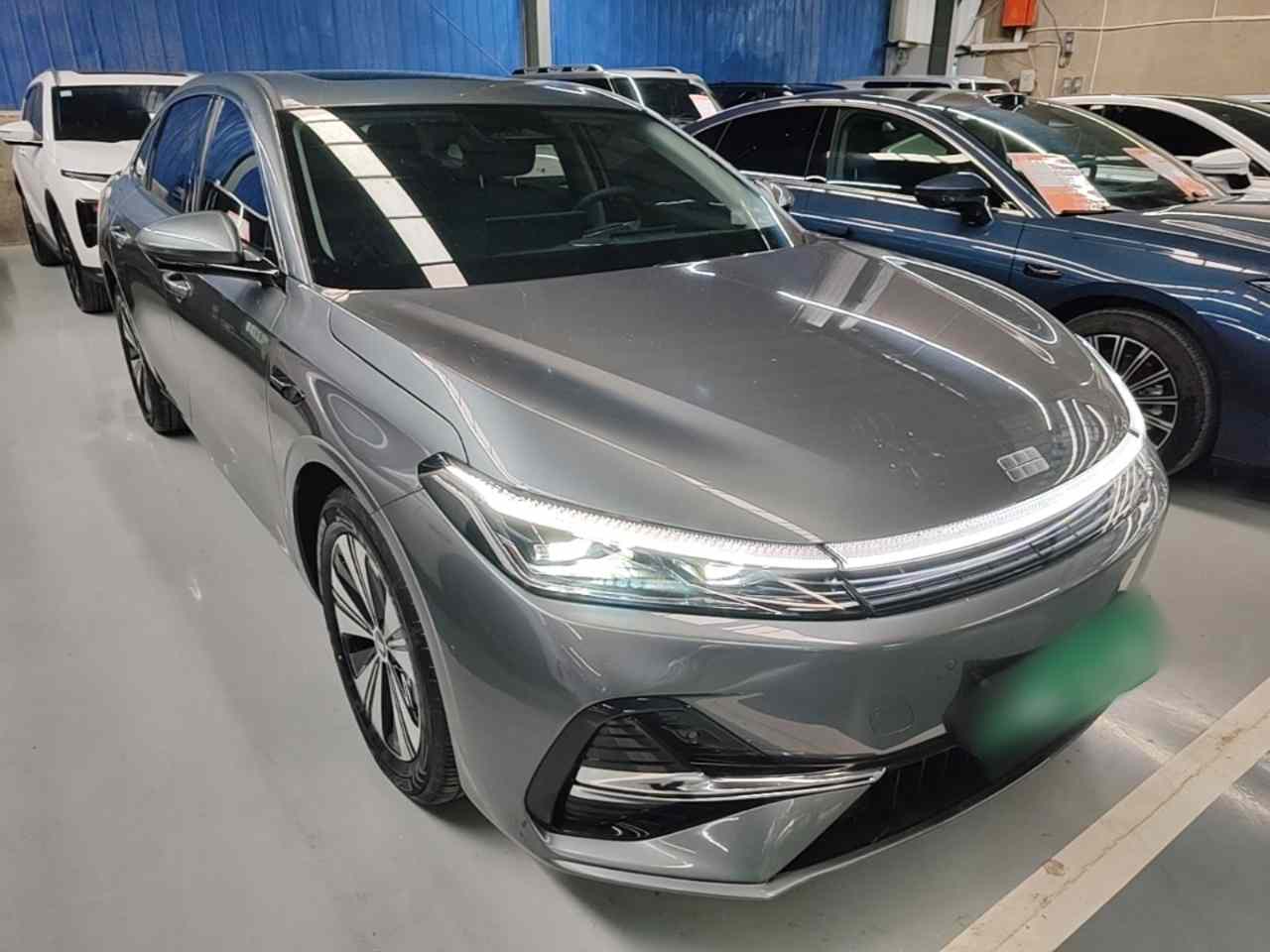 吉利银河 银河A7 2025款 EM-i 150km 探索+版(5)