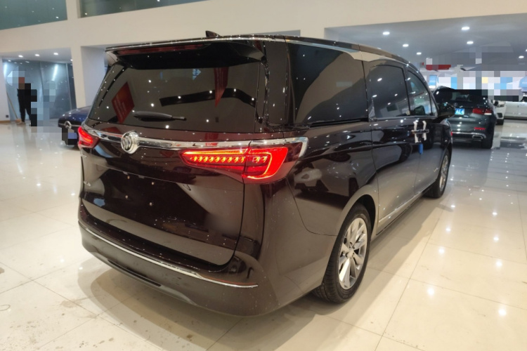 别克GL8 2022款 Avenir艾维亚 六座贤礼版车身外观7