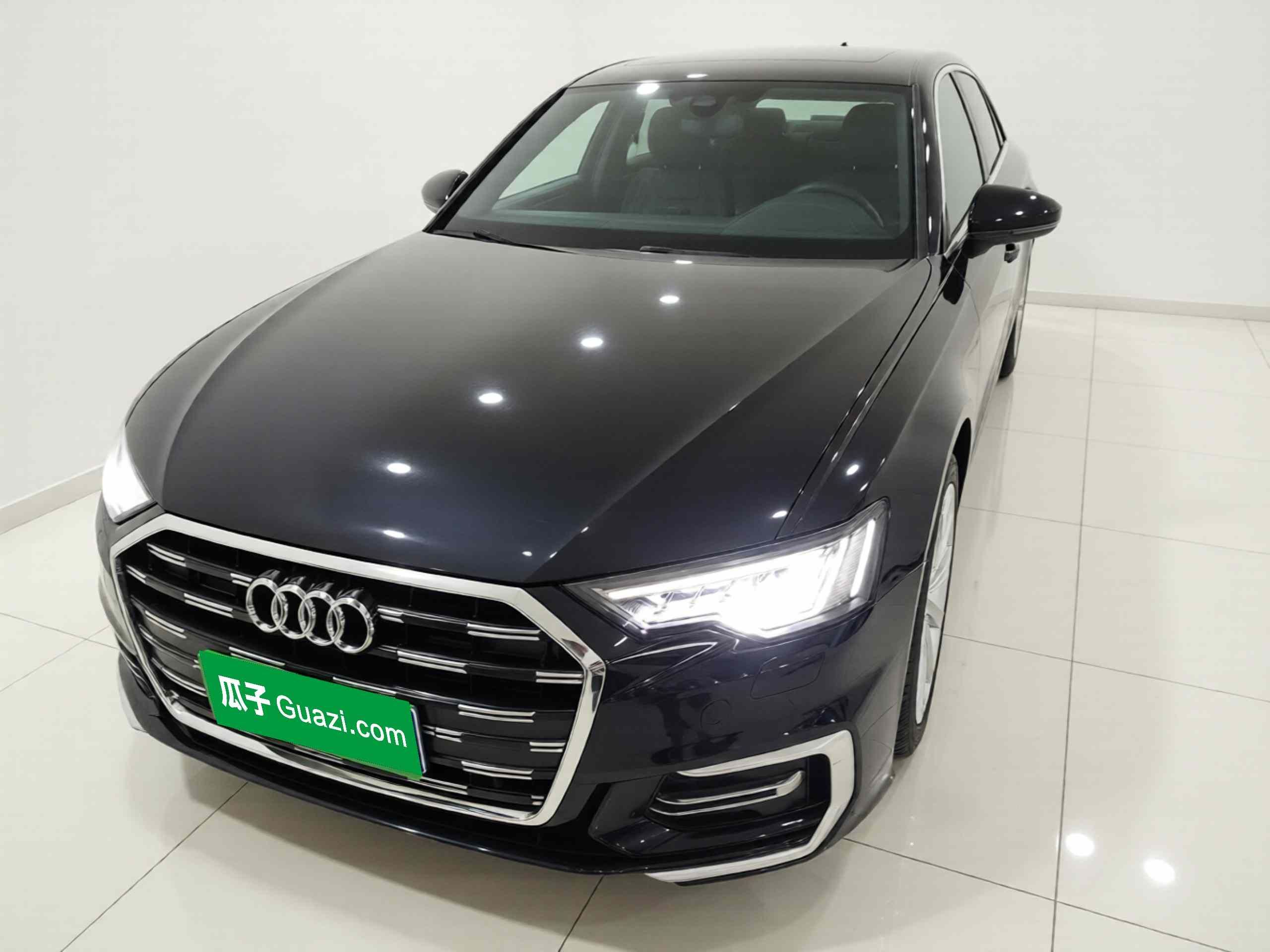 奥迪A6L 2024款 45 TFSI 臻选动感型(1)