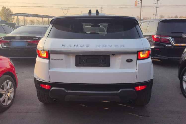 路虎 揽胜极光 2018款 240PS SE 智耀版车身外观6