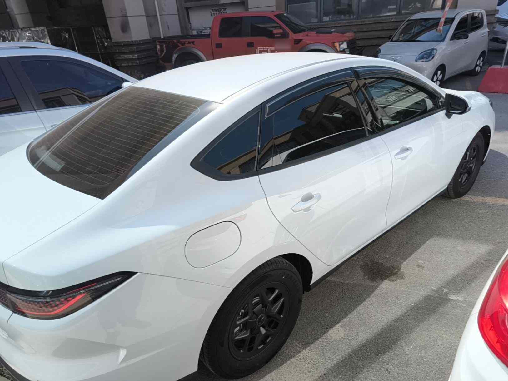 比亚迪 海豹05 DM-i 2025款 DM-i 智驾版 55KM豪华型(5)