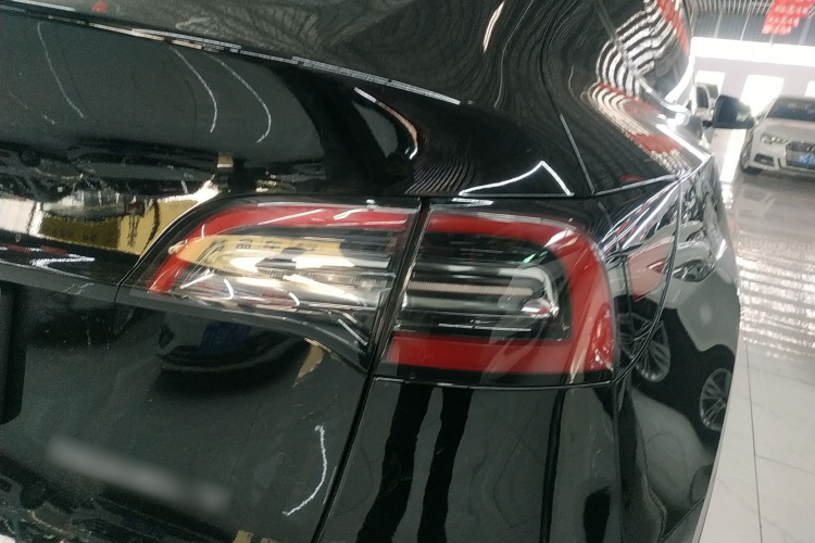 特斯拉 Model Y 2023款 后轮驱动版车身外观6001