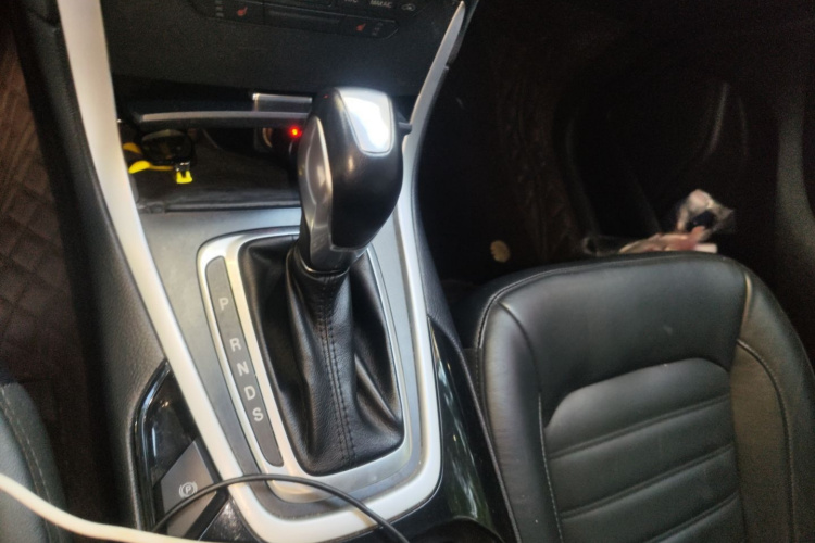 福特 锐界 2017款 EcoBoost 245 两驱铂锐型 5座局部细节18