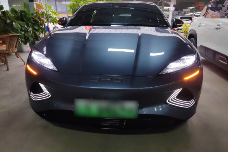 比亚迪 海豹 2022款 700km 长续航后驱版车身外观2