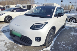 埃安 AION UT 2025款 330星辉版