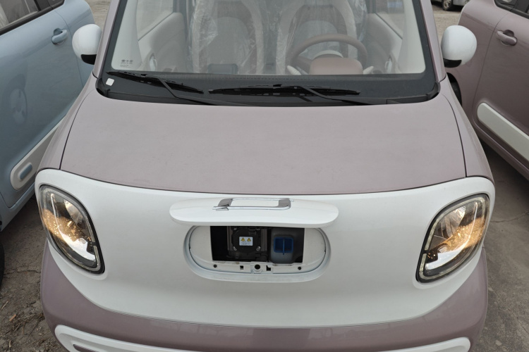 奔腾小马 2026款 222km 萌趣马 Plus机舱底盘24