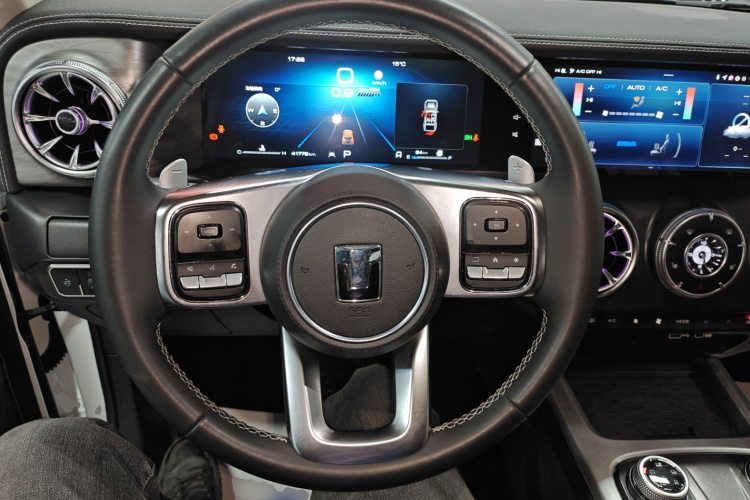 坦克300 2024款 2.0T 挑战者中控内饰13