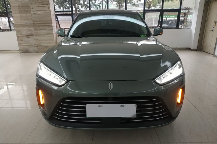 鸿蒙智行 问界M5 2022款 增程后驱标准版车身外观2