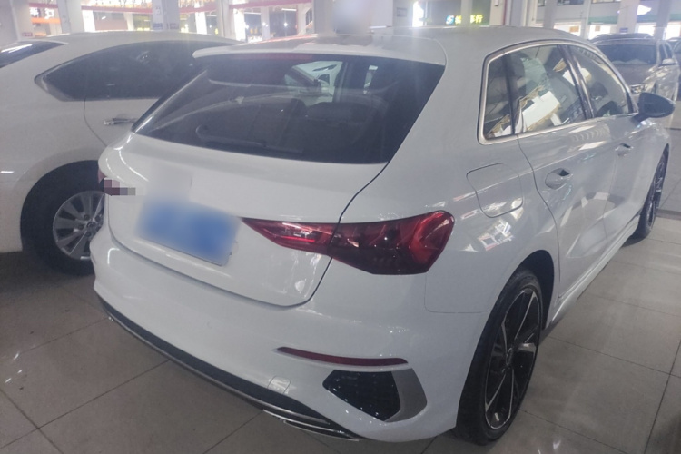 奥迪A3 2024款 Sportback 35 TFSI 时尚运动型车身外观6003