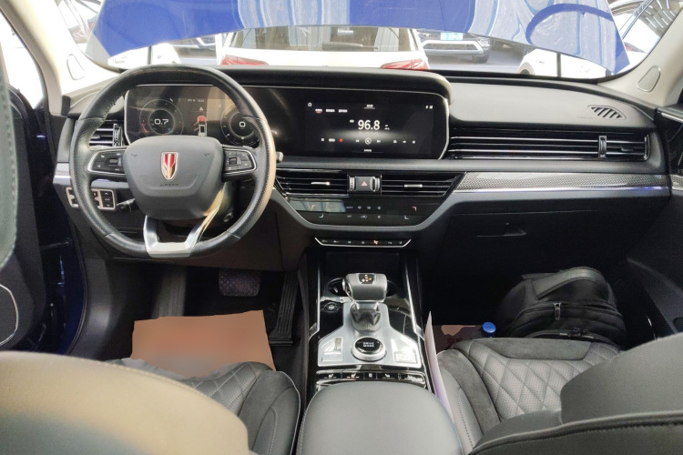 红旗HS5 2019款 2.0T 智联旗领四驱版中控内饰7002