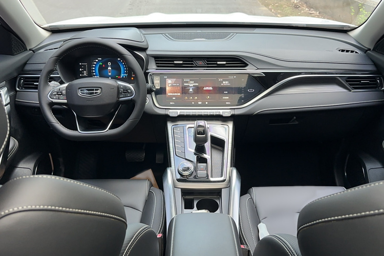 吉利汽车 博越 2020款 1.8TD DCT智联PRO中控内饰7003