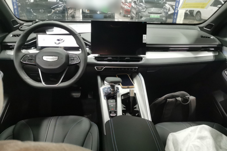 吉利汽车 星瑞 2025款 东方曜 1.5TD 昆仑版中控内饰12