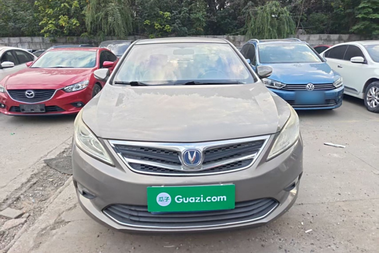 长安 逸动 2015款 1.6L 手动豪华型 国V车身外观6001