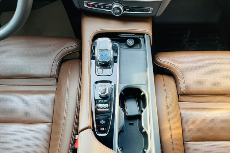 沃尔沃S90 2021款 B5 智雅豪华版中控内饰7015