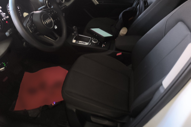 奥迪Q2L 2020款 35 TFSI 进取动感型中控内饰19