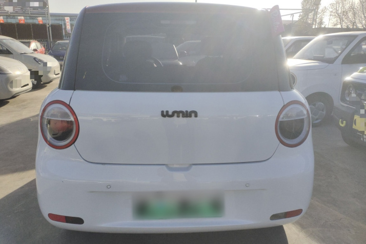 长安启源 长安Lumin 2022款 210km 香甜款车身外观6