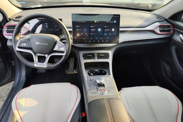 比亚迪 驱逐舰05 2023款 冠军版 DM-i 120KM 旗舰型中控内饰12