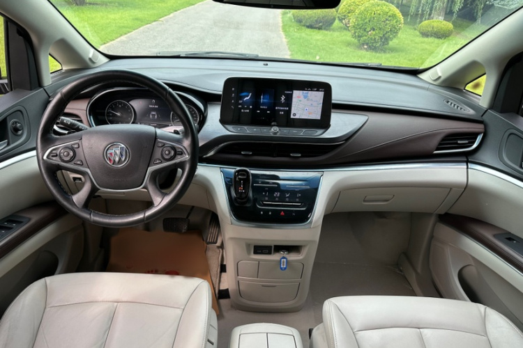 别克GL8 2020款 陆上公务舱 652T 豪华型中控内饰7004