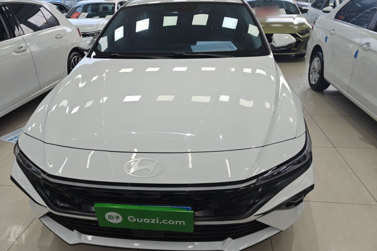 现代 伊兰特 2023款 1.5L CVT GLX精英版车身外观6001