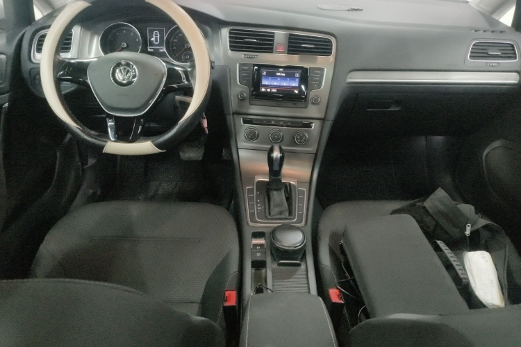 大众 高尔夫 2015款 1.6L 自动舒适型中控内饰12