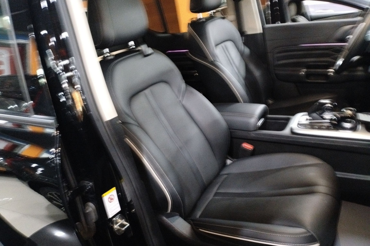 坦克300 2021款 越野版 2.0T 征服者局部细节41