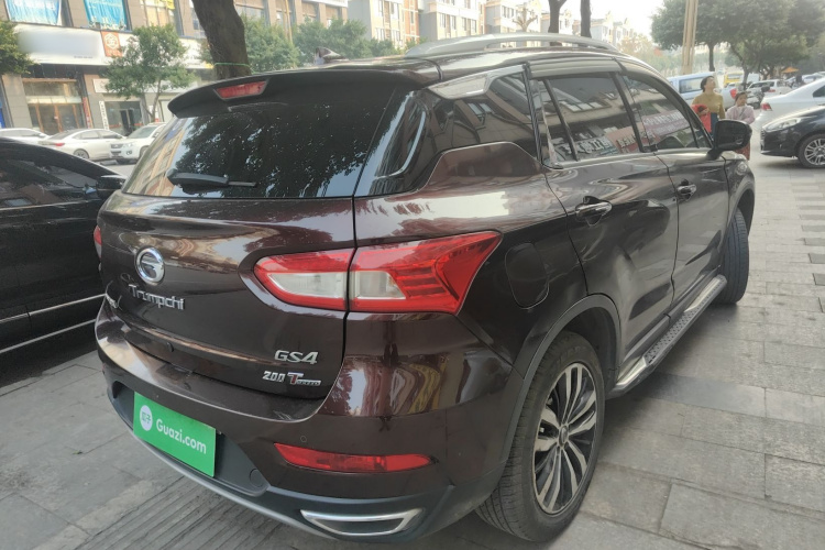 广汽传祺 传祺GS4 2015款 200T G-DCT豪华版车身外观7