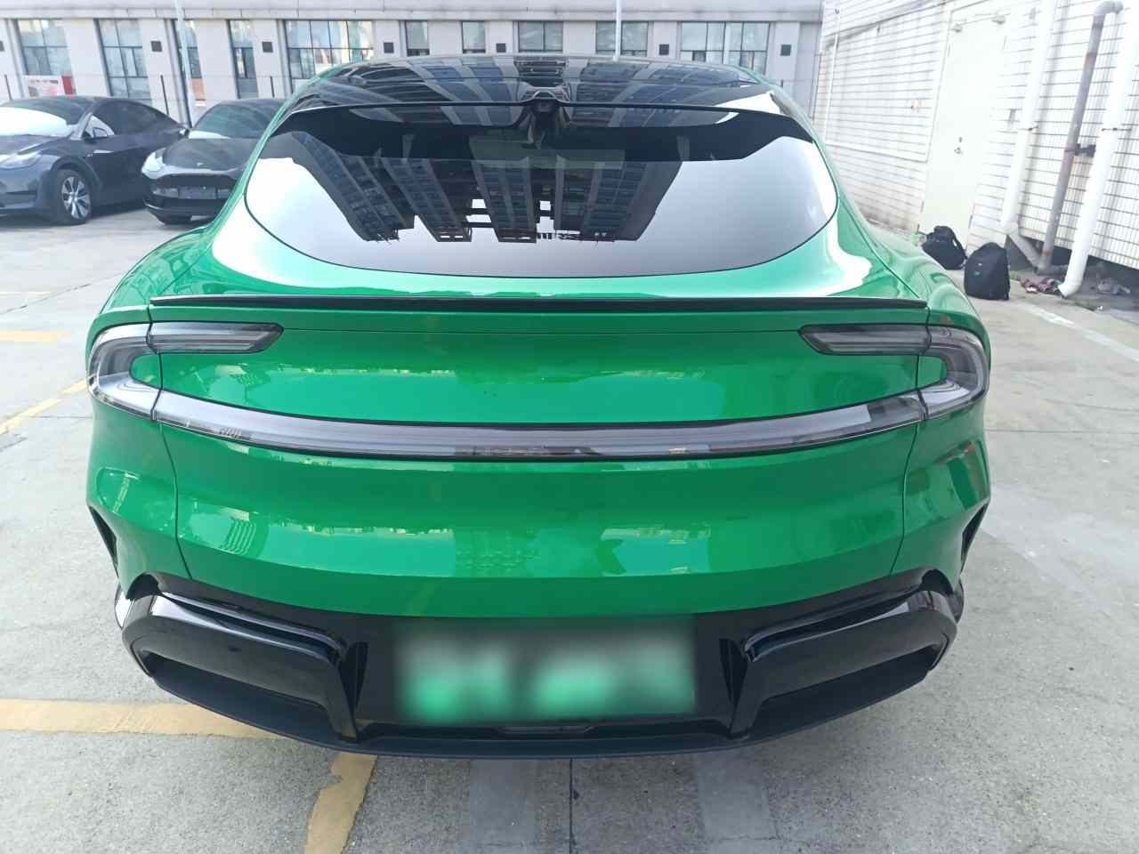 小米汽车 小米YU7 2025款 超长续航后驱版(3)