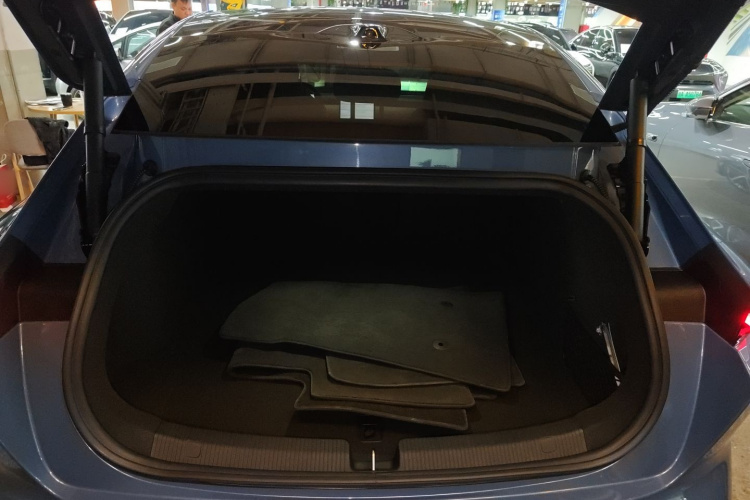 蔚来ET5 2022款 75kWh机舱底盘23