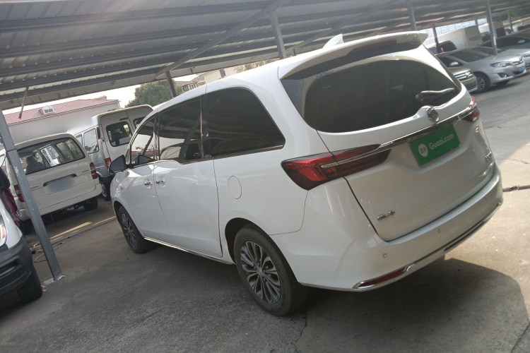 别克GL8 2023款 改款 陆上公务舱 豪华型车身外观4