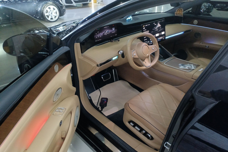 鸿蒙智行 享界S9 2024款 纯电 Ultra 四驱旗舰版中控内饰7003