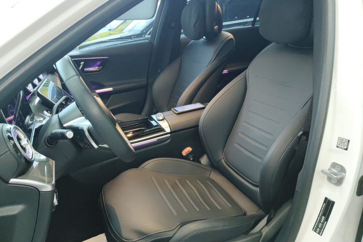 奔驰C级新能源 2024款 改款 C 350 eL中控内饰19