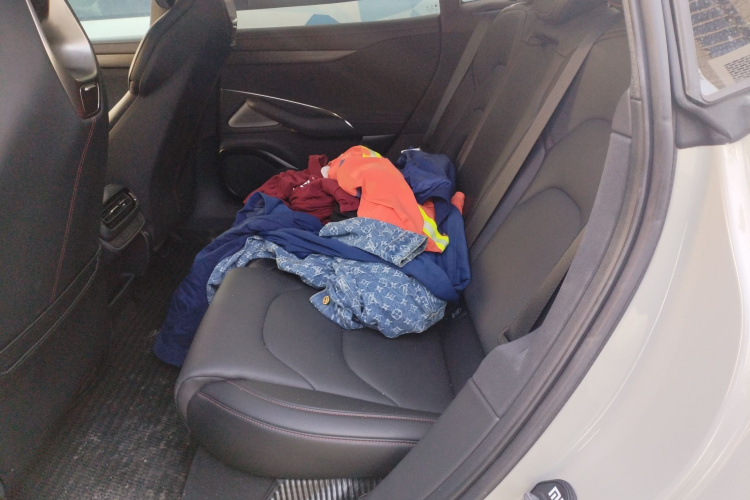 小米汽车 小米SU7 2024款 后驱超长续航高阶智驾Pro版中控内饰7004