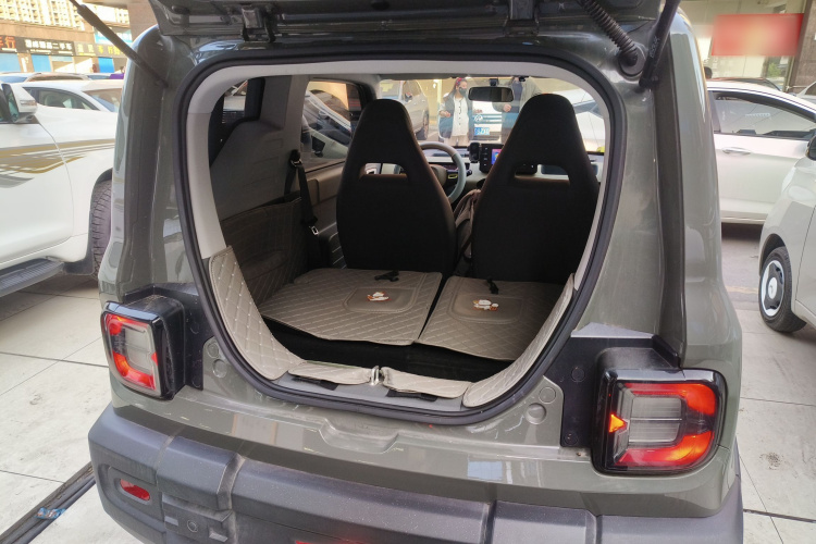 吉利银河 2024款 200km 熊猫骑士局部细节23