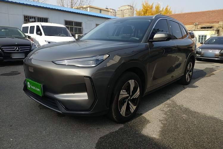 吉利银河 银河E5 2024款 530km 星舰版车身外观1