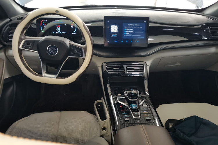 比亚迪 秦PLUS 2024款 荣耀版 DM-i 55KM领先型中控内饰12