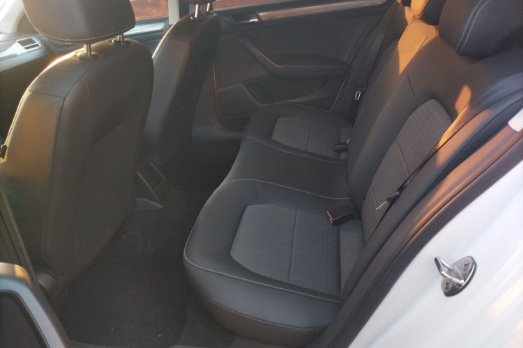 大众 桑塔纳 2016款 1.6L 自动舒适版中控内饰21