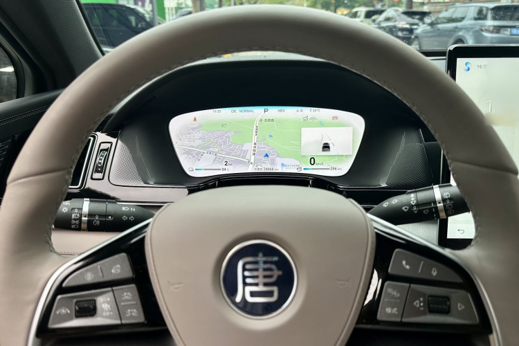 比亚迪 唐新能源 2024款 DM-i 荣耀版 112KM 旗舰型中控内饰7007