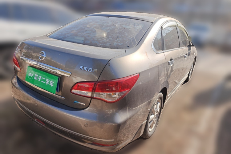 日产 轩逸 2019款 经典 1.6XE+ CVT智联领先版车身外观7