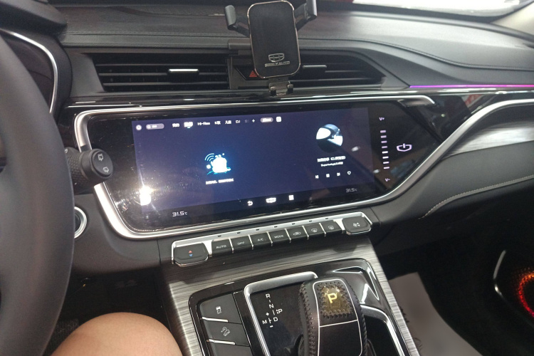 吉利汽车 博越 2020款 1.8TD DCT智联PRO中控内饰16