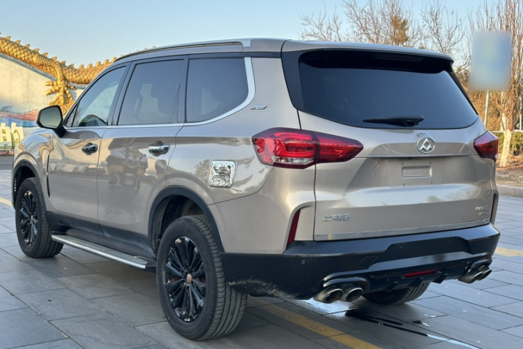 上汽大通MAXUS D90 2017款 2.0T 自动两驱 天王星车身外观6003