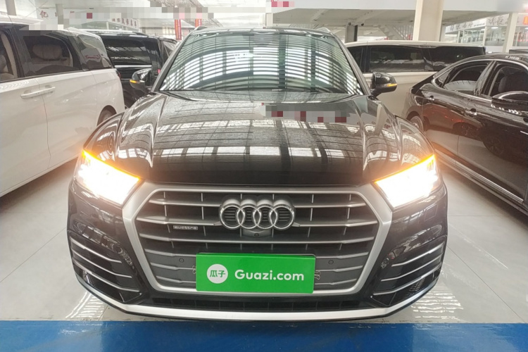 奥迪Q5L 2020款 45 TFSI 尊享时尚型车身外观2