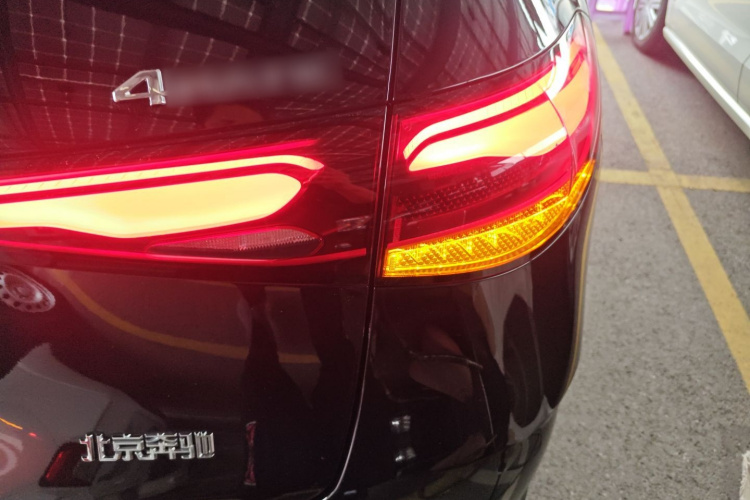 奔驰GLC 2023款 GLC 300 L 4MATIC 动感型 5座车身外观6006