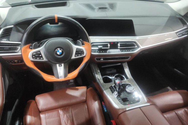 宝马X7 2020款 xDrive40i 行政型豪华套装中控内饰12