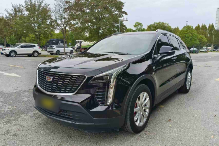 凯迪拉克XT4 2022款 28T 两驱风尚型车身外观1