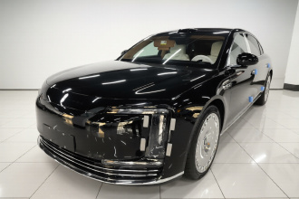 鸿蒙智行 尊界S800 2025款 增程 星辉尊享版 5座