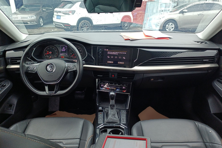 大众 帕萨特 2019款 330TSI 精英版 国VI中控内饰7002