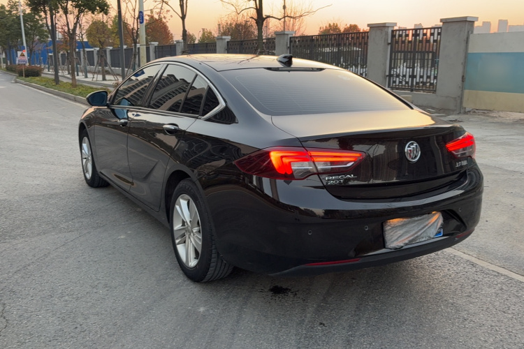 别克 君威 2019款 20T 精英型 国VI车身外观6008