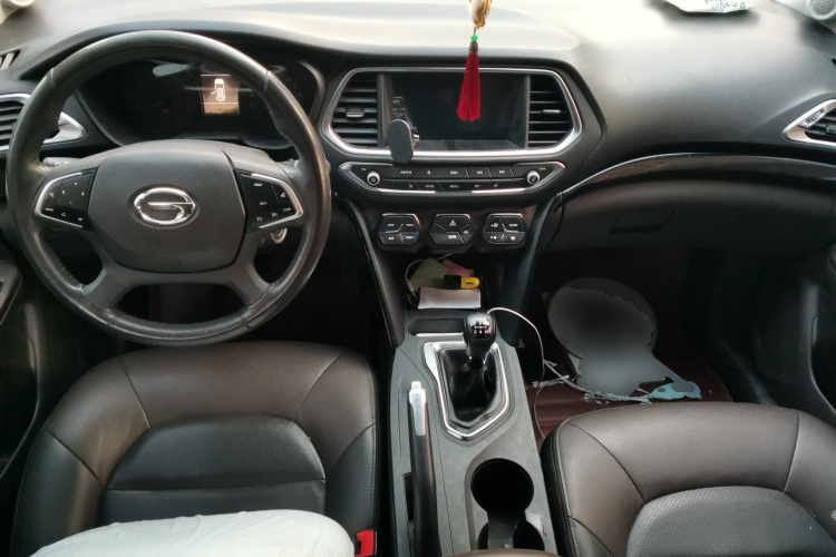 广汽传祺 传祺GS4 2017款 235T 手动两驱豪华版中控内饰12