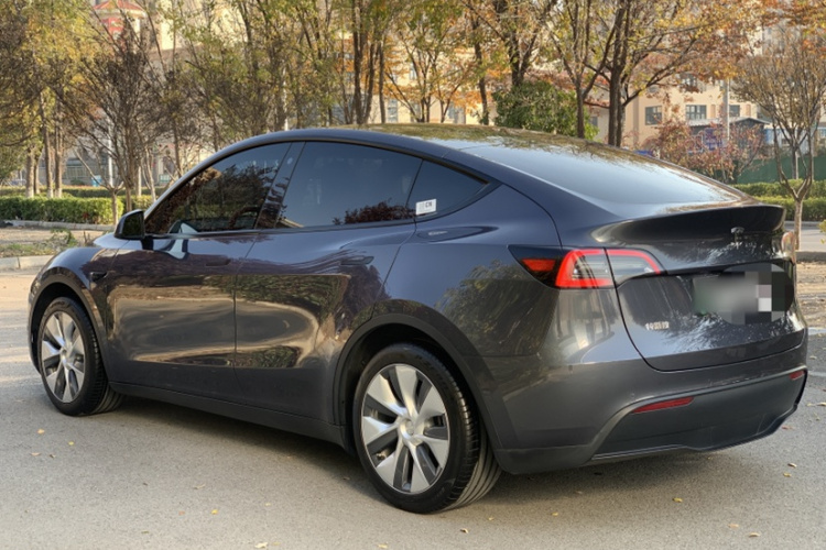 特斯拉 Model Y 2022款 改款 后轮驱动版车身外观6010
