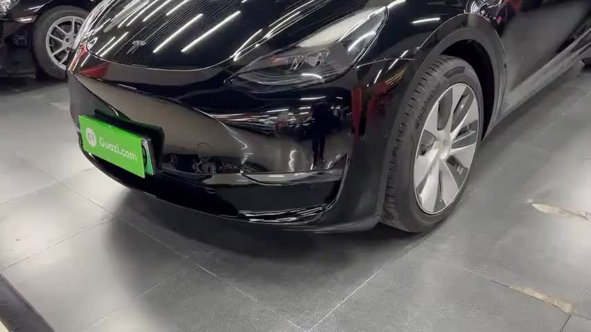 特斯拉 Model Y 2021款 标准续航后驱版实拍1